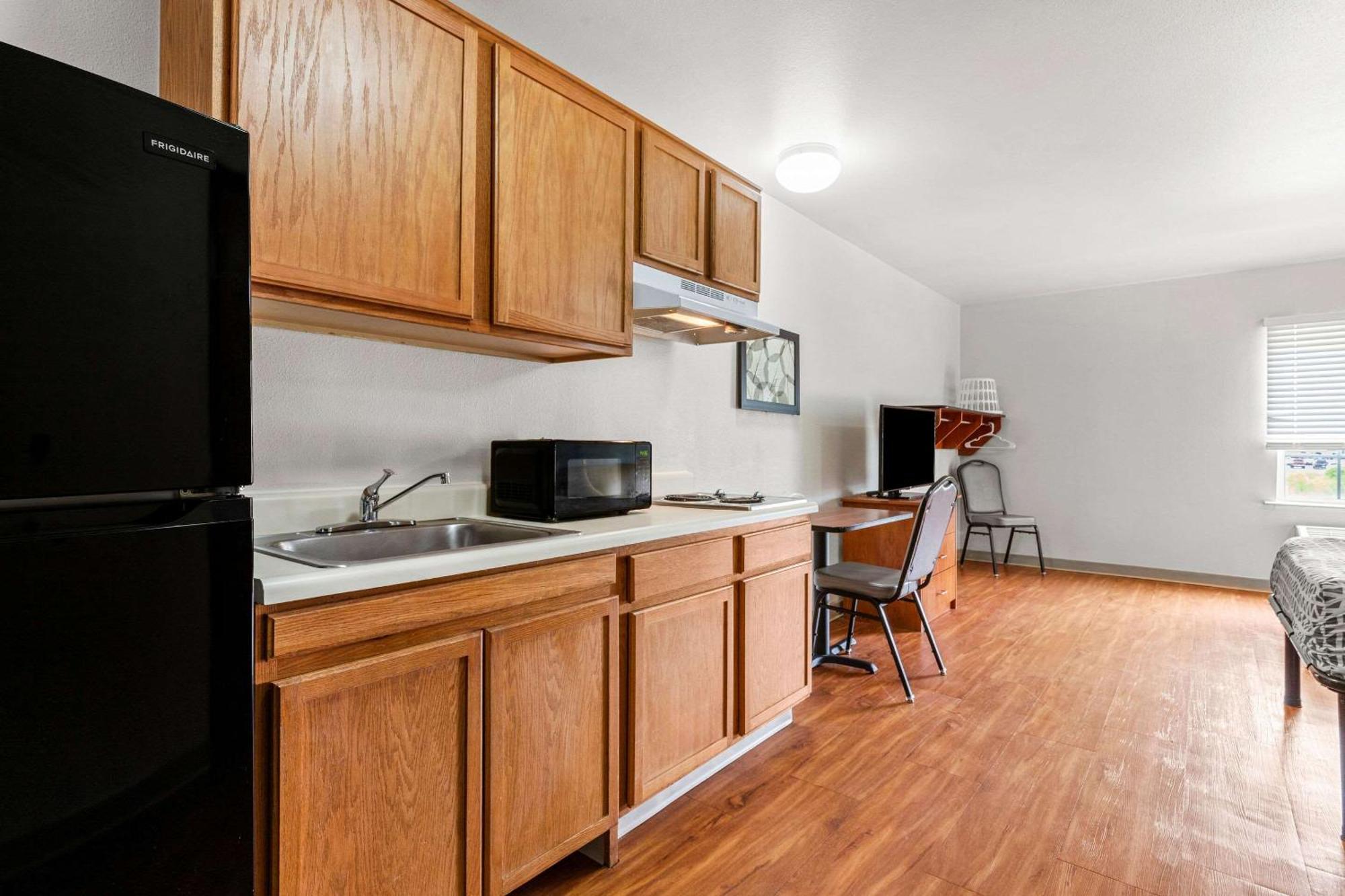 Woodspring Suites Tulsa Zewnętrze zdjęcie