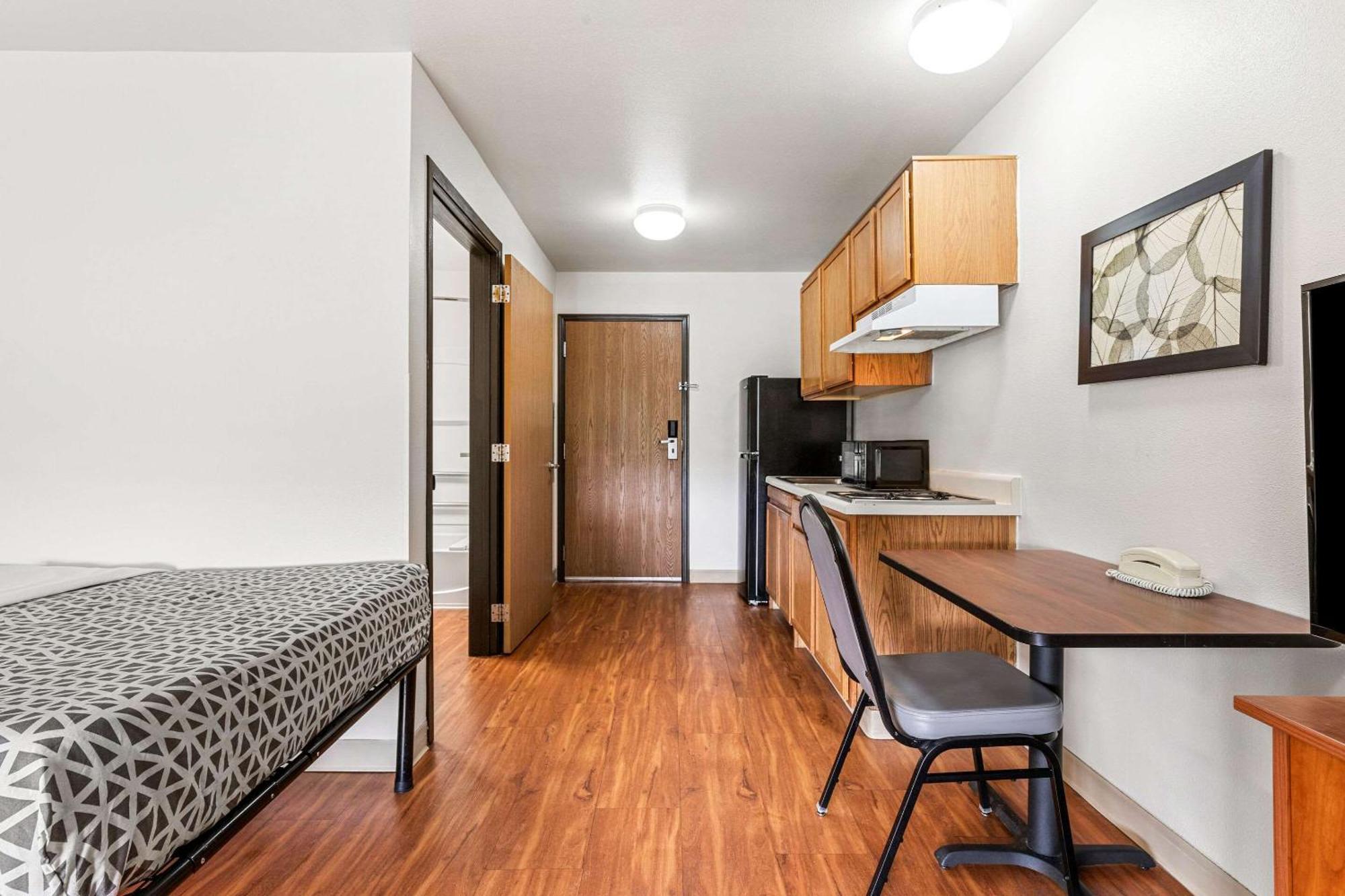 Woodspring Suites Tulsa Zewnętrze zdjęcie