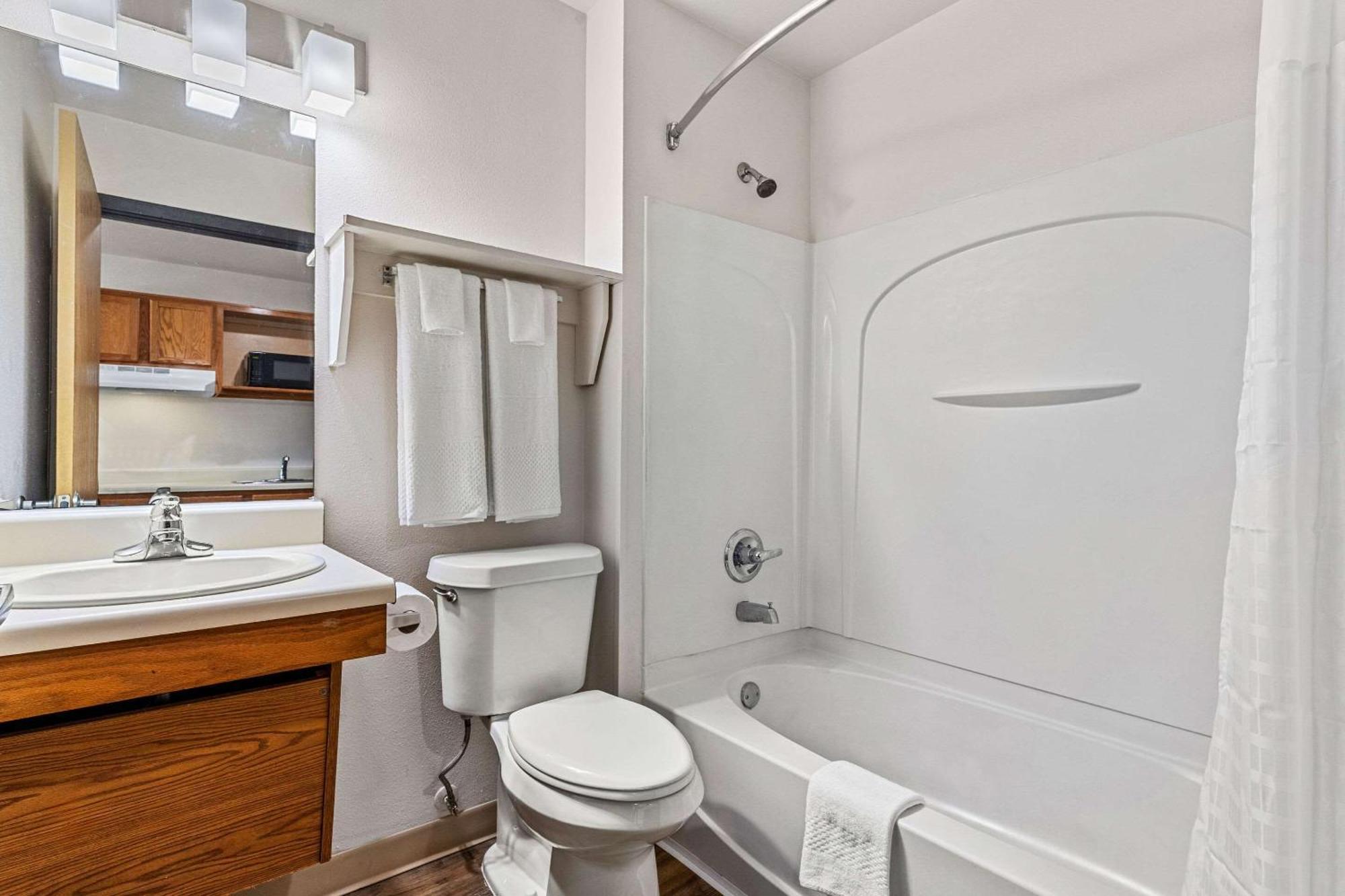 Woodspring Suites Tulsa Zewnętrze zdjęcie