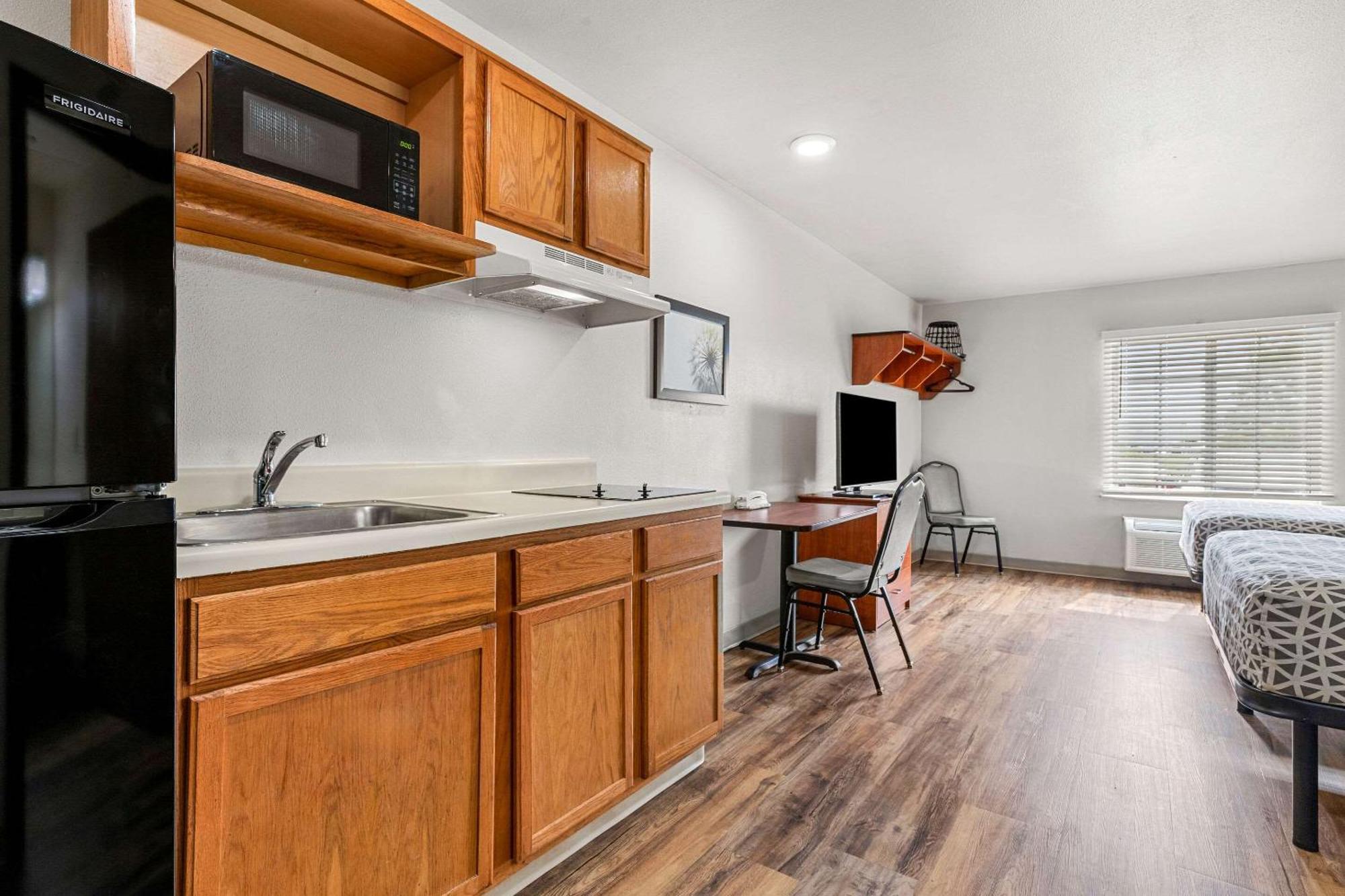 Woodspring Suites Tulsa Zewnętrze zdjęcie