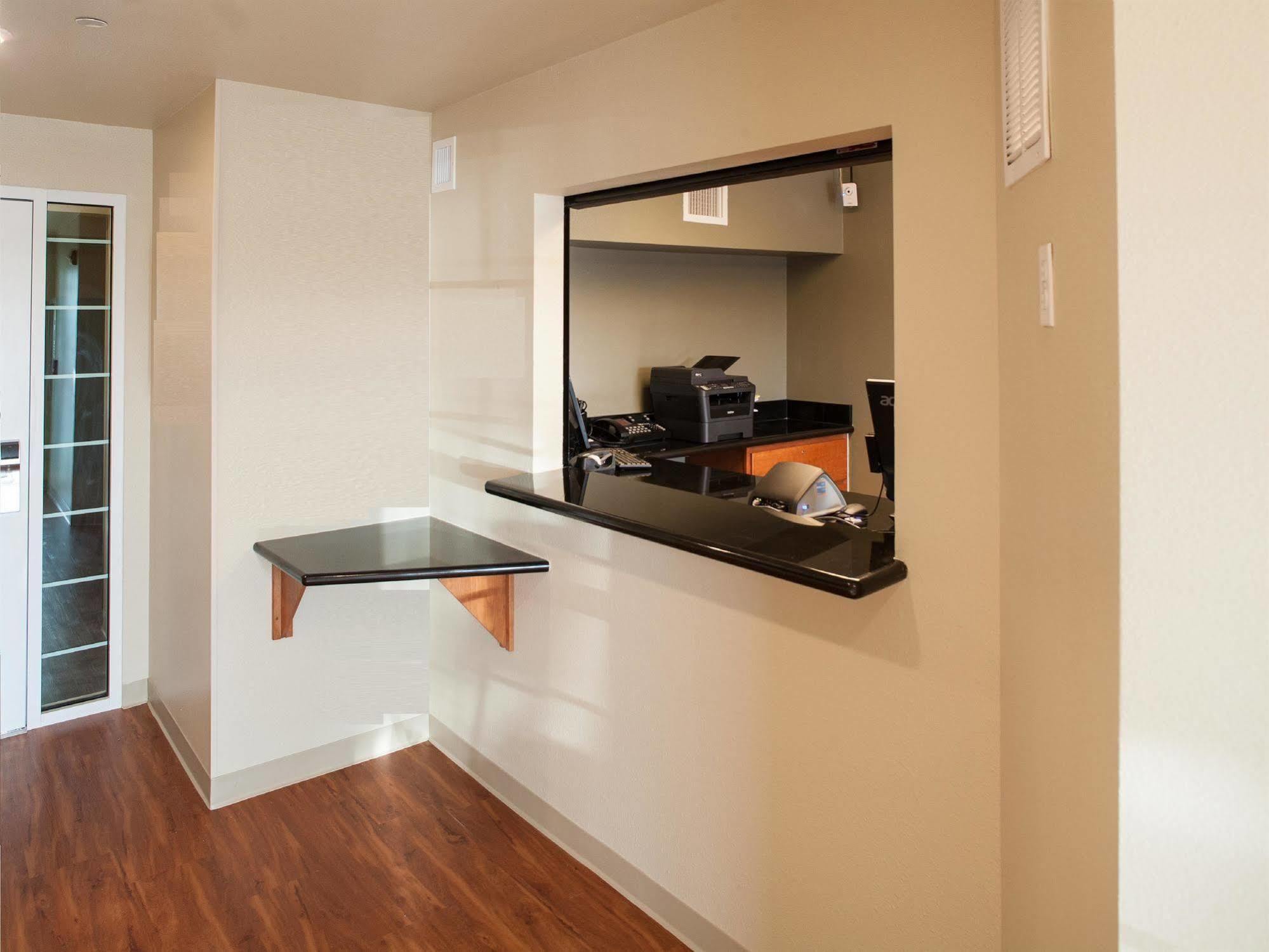 Woodspring Suites Tulsa Zewnętrze zdjęcie